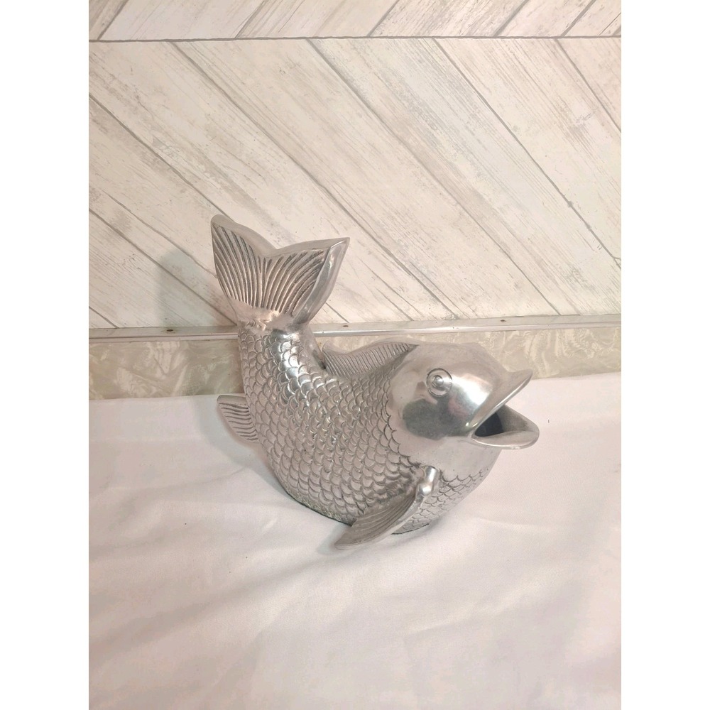 Aluminum Metal Fish Sculpture Silver Tone Decorative Decor Beach House Bathroom